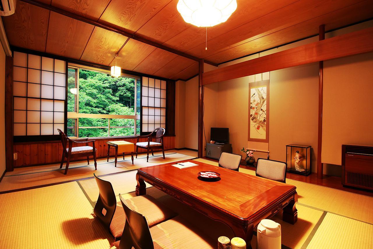 Oyado Higashiyama Aizuwakamatsu Ngoại thất bức ảnh